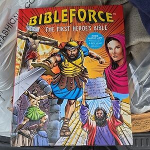The First Heroes Bible - Multicolor